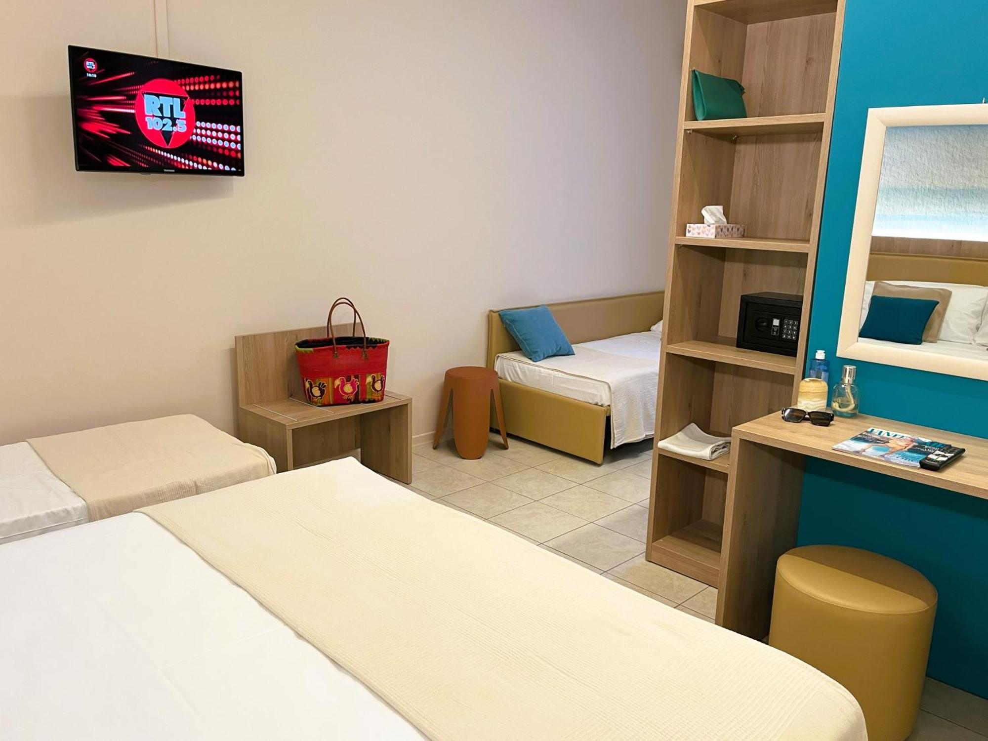 מארוטה Hotel Garden B&B מראה חיצוני תמונה